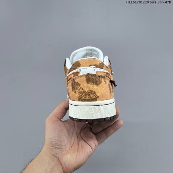 Jordan Air Jordan 1 Low white/brown/gold/red CNY 36~47B lifestyle
