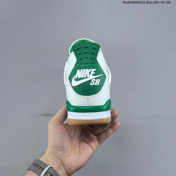 Jordan Nike SB x Air Jordan 4 Retro SP Pine Green Sail/White/Pine Green/Gum EU 36-47.5 skate