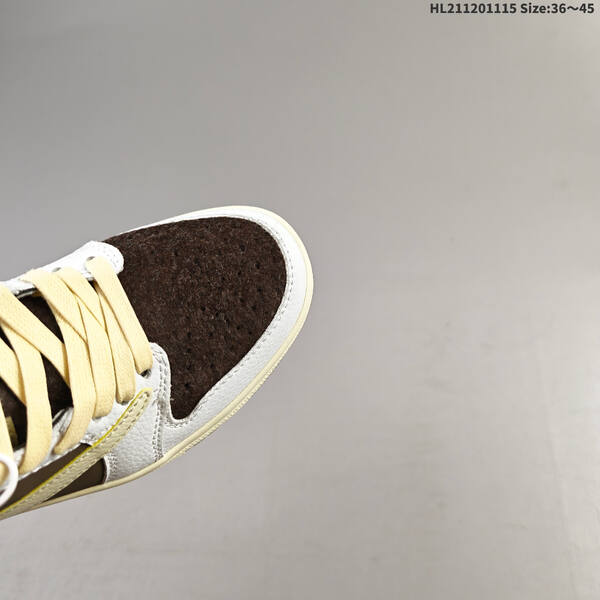Jordan Air Jordan 1 Low x Travis Scott Brown/White/Cream EU 36-45 lifestyle