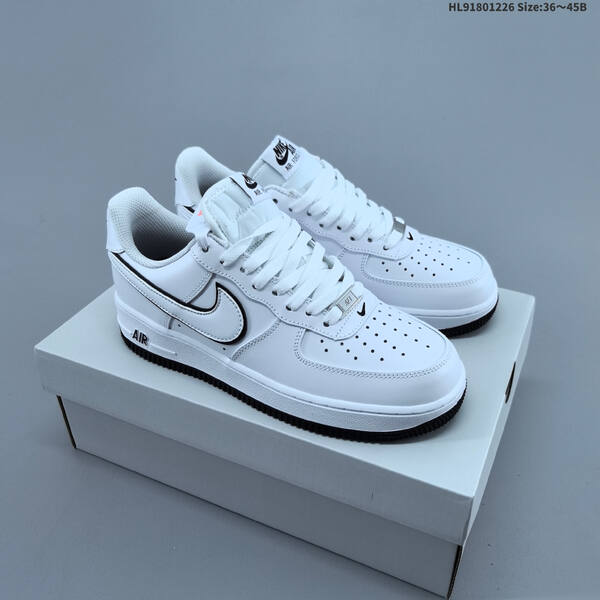 Nike Air Force 1 07 lifestyle