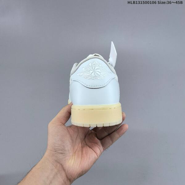 Jordan Air Jordan 1 Low OG White/Cream EU 36-45 basketball