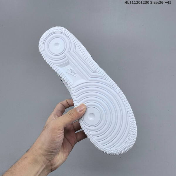 Nike Air Force 1 07 lifestyle