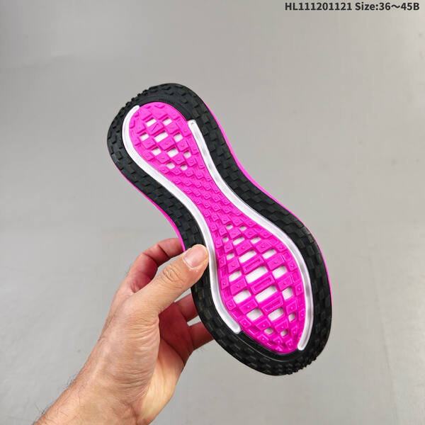 Nike VOMERO PLUS ReactX Air Zoom lifestyle