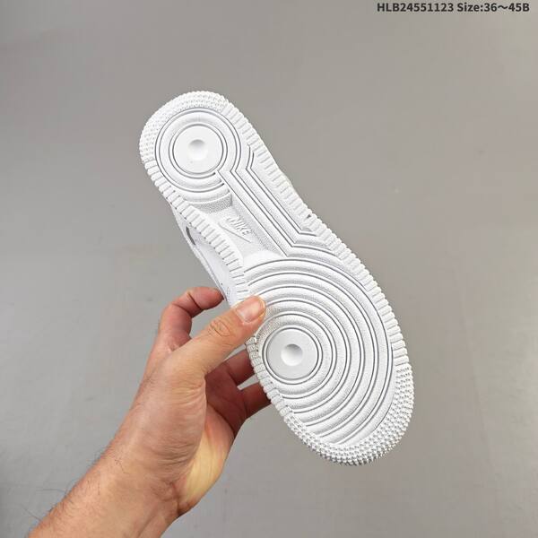 Nike Air Force 1 07 triple white EU 36 45 sneaker EU 36-45