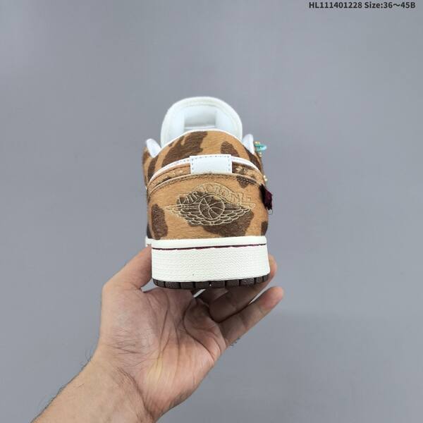 Jordan Air Jordan 1 Low Year Of The Horse White/Brown/Gold/Burgundy EU 36-45 lifestyle