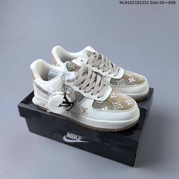 NIKE AIR FORCE 1 07 LV8 XL lifestyle