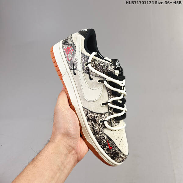 NIKE DUNK SB LOW lifestyle