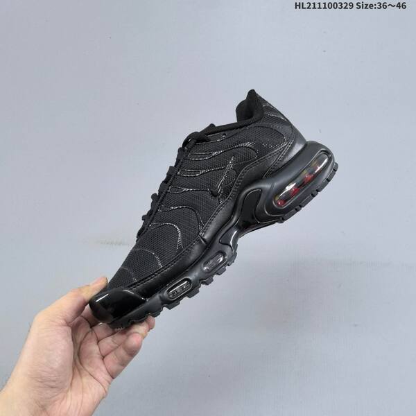 Nike Air Max Plus TN black white EU 36-46 running shoe