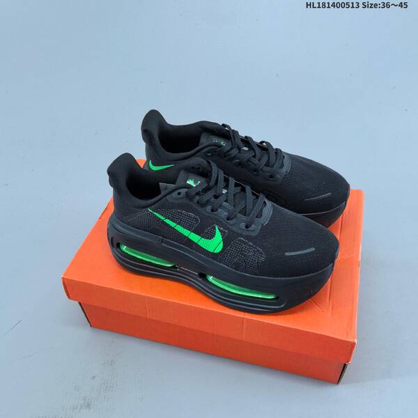 Nike VOMERO PREMIUM ReactX Air Zoom lifestyle