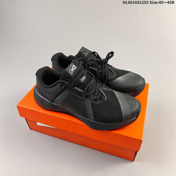 NIKE METCON 10 Hyperlift lifestyle
