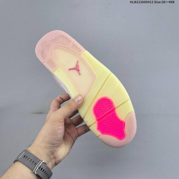 Jordan Air Jordan 4 Retro light pink/cream EU 36-48 basketball