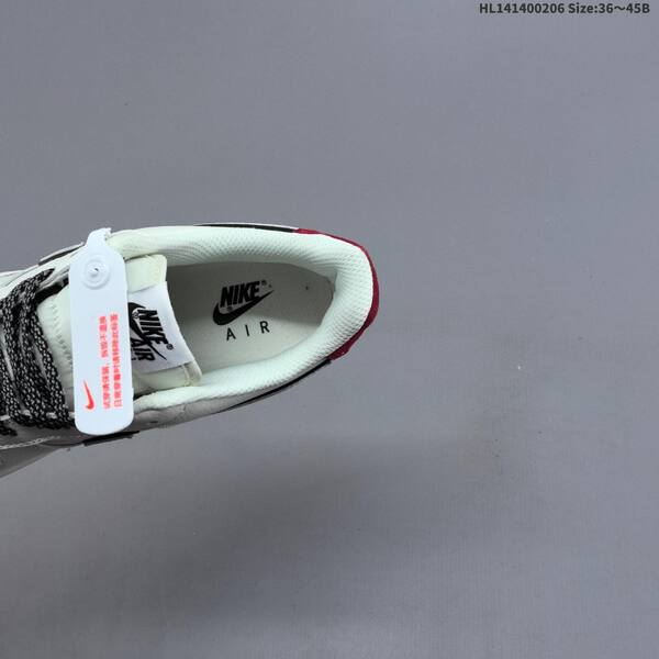 Nike Air Force 1 07 lifestyle