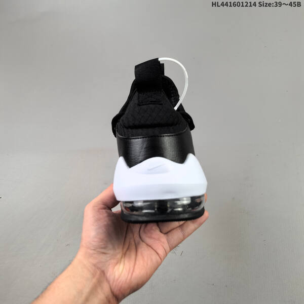 NIKE AIR MAX ALPHA SAVAGE 2 lifestyle