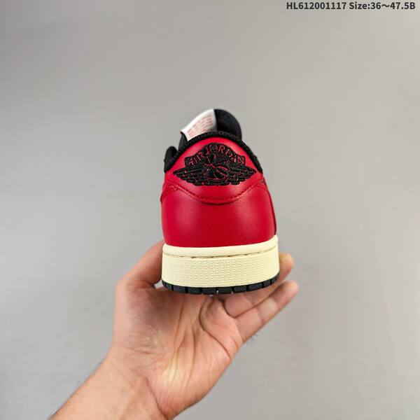 Jordan Air Jordan 1 Low OG x Travis Scott black/red/white 36-47.5 lifestyle