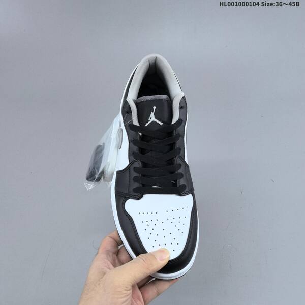 Jordan Air Jordan 1 Low Black/White/Gray EU 36-45 lifestyle