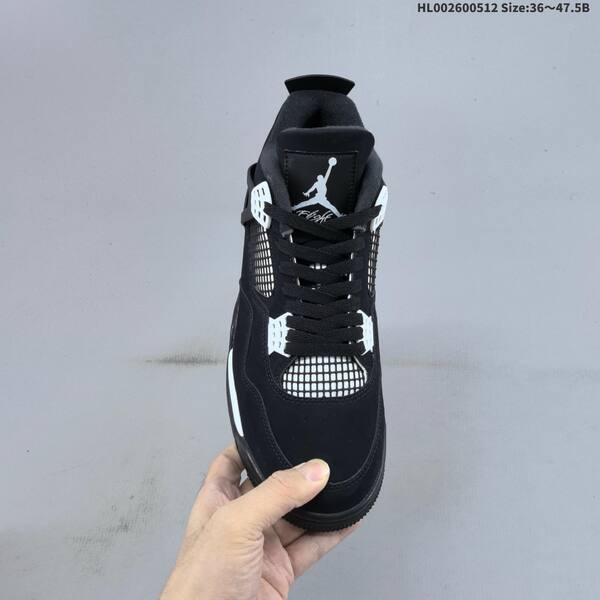 Jordan Air Jordan 4 Retro "White Thunder" Black/White EU 36-47.5 basketball