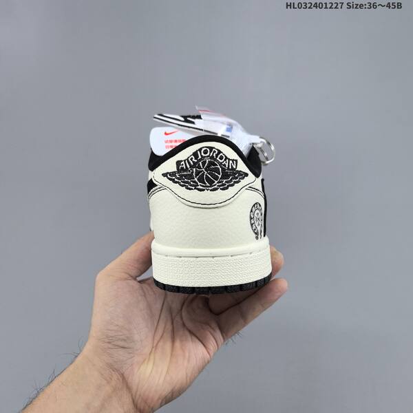 Nike Air Jordan 1 black/white/cream EU 36-45 casual