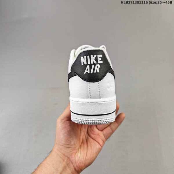 Nike Air Force 1 07 white black gold EU 35-45 sneaker