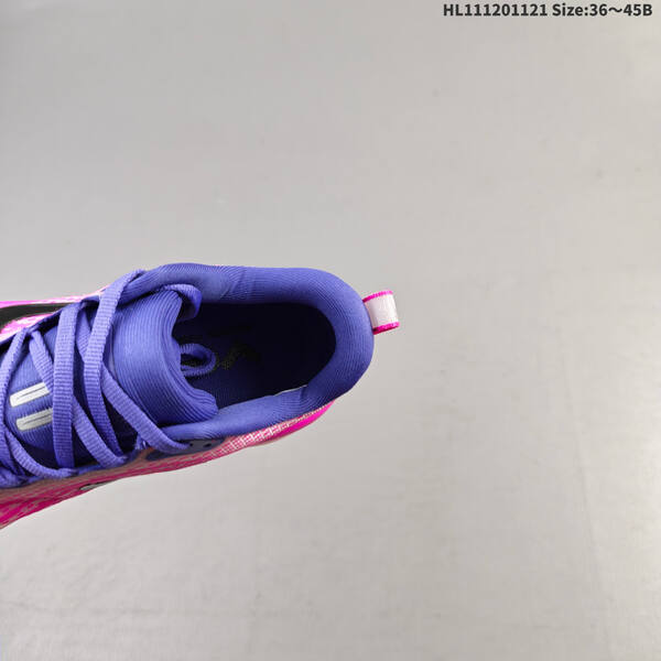 Nike VOMERO PLUS ReactX Air Zoom lifestyle
