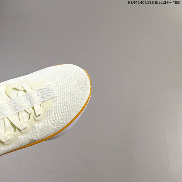 Nike Motiva DV1238-107 pale ivory amber brown white EU 36-40 running shoe