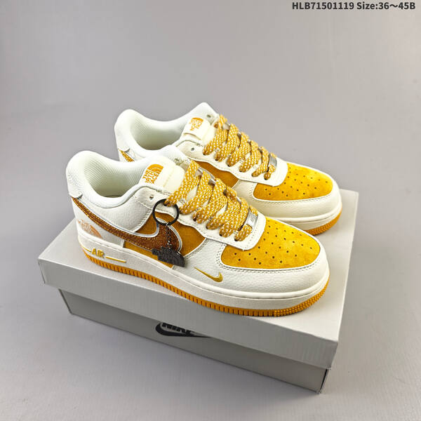 NIKE AIR FORCE 1 07 LV8 QY6818 lifestyle