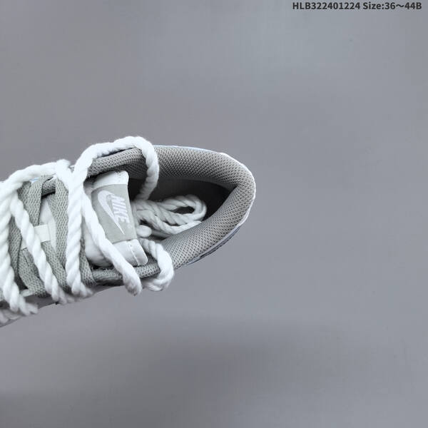 NIKE DUNK SB LOW lifestyle