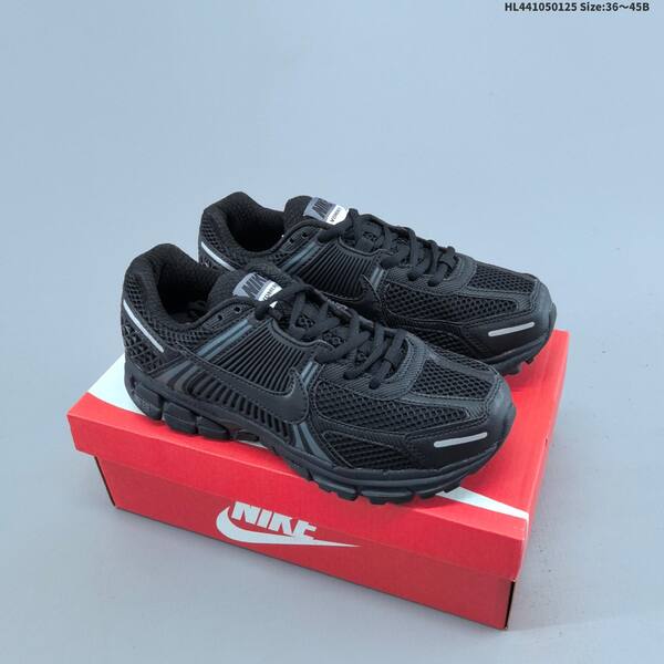 Nike Zoom Vomero 5 light grey dark grey cream black EU 36-45 running shoe
