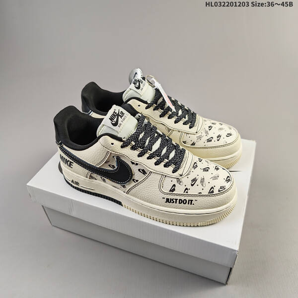 NIKE AIR FORCE 1 07 LV8 DF0188-1 lifestyle