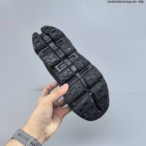 On Cloudmonster 3 Triple Black EU 36-45 Running Shoe Running Sneakers - Unisex (BS-69597)