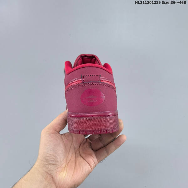 Nike Air Jordan 1 Low OG burgundy/red 36-46 lifestyle
