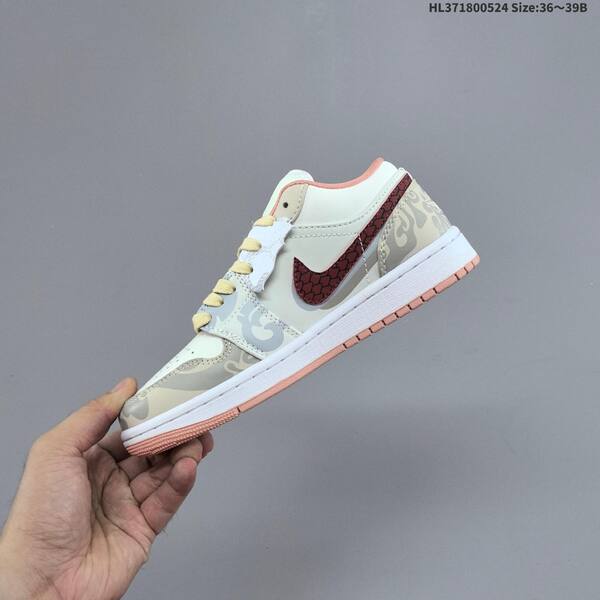 Nike Air Jordan 1 Low cream/pink/red/grey EU 36-39 lifestyle