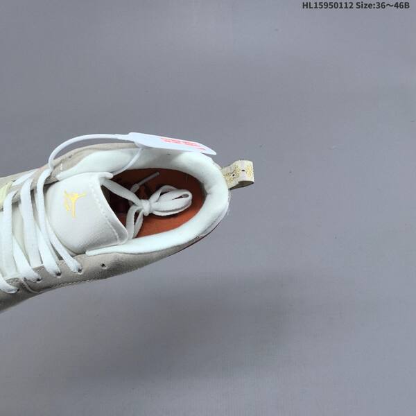 Jordan CMFT Era IQ9781-261 White/Light Beige/Burgundy/Coral EU 36-46 casual