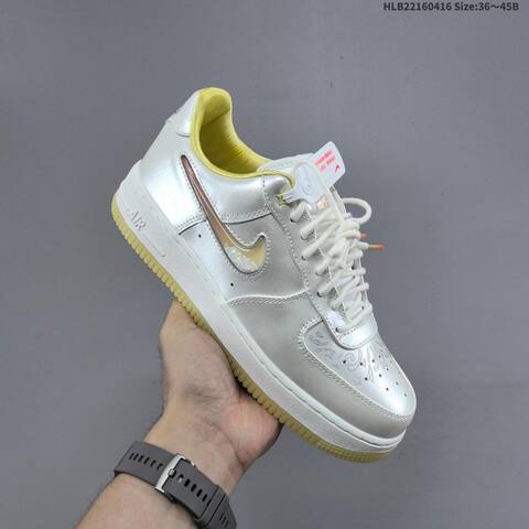 Nike Air Force 1 07 Metallic Silver Pale Yellow White EU 36 45 Sneaker EU 36-45 - Unisex (BS-60701)