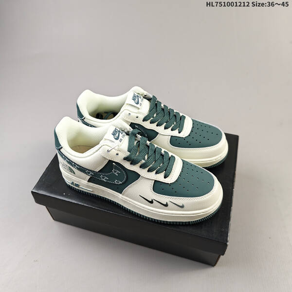 Nike Air Force 1 07 lifestyle