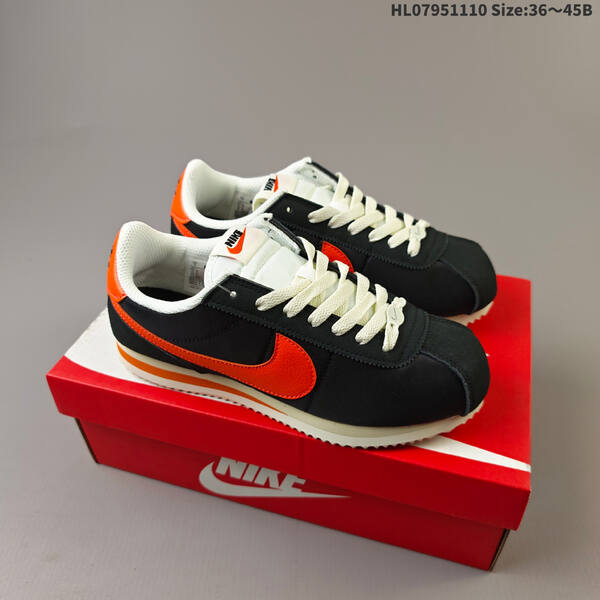 Nike Classic Cortez Nylon lifestyle
