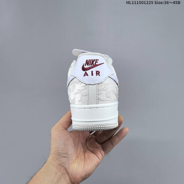 NIKE AIR FORCE 1 07 IQ1119-011 lifestyle