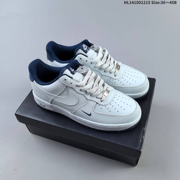 Nike Air Force1 07 low supreme lifestyle
