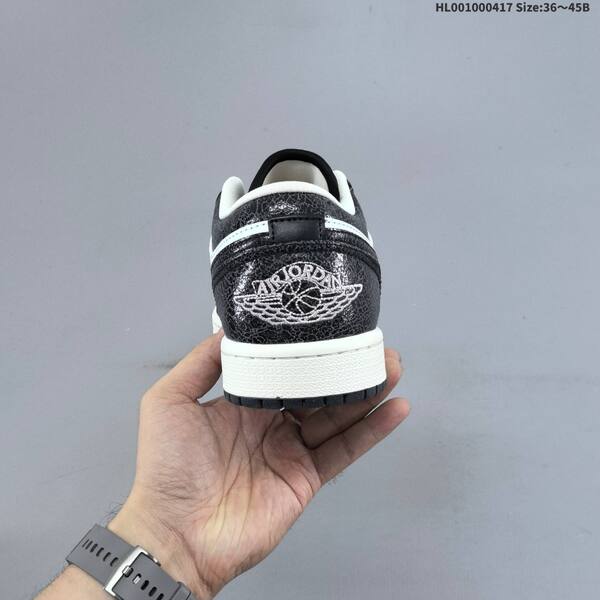 Jordan Air Jordan 1 Low SE Black/White EU 36-45 lifestyle