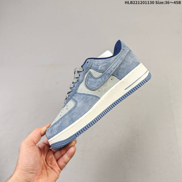 Nike Air Force 1 07 lifestyle