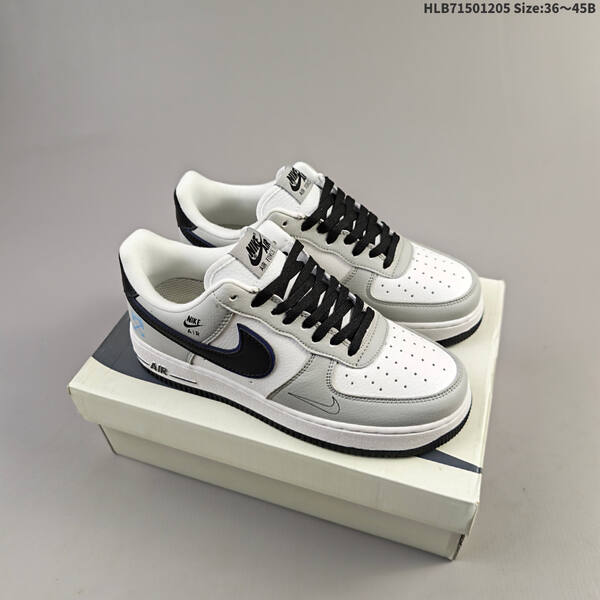 150 NIKE AIR FORCE 1 07 LX DQ662 lifestyle
