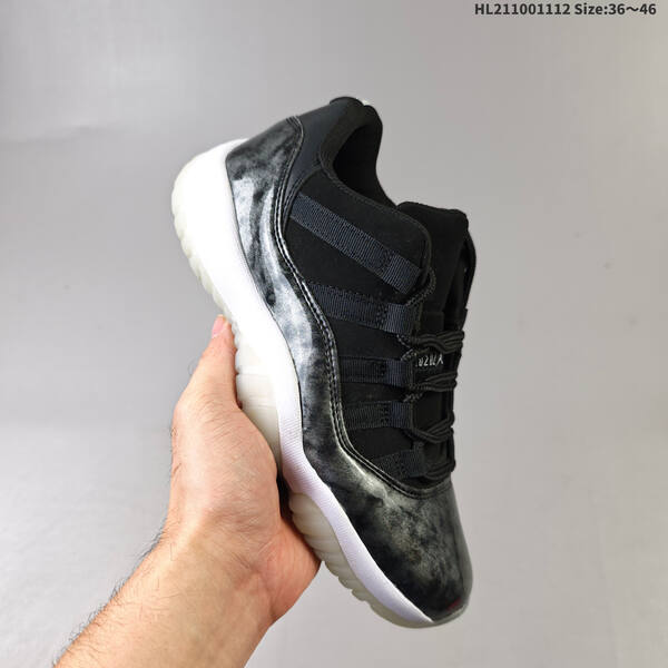 Jordan Air Jordan 11 Retro Low white/royal blue EU 36-46 basketball