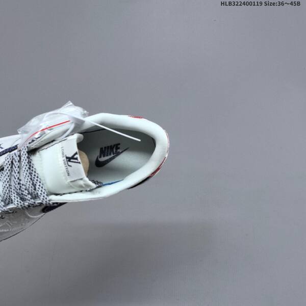 Nike Air Jordan 1 x Travis Scott white/navy/red EU 36-45 lifestyle