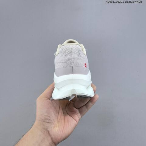 On Running Cloudtilt Light Lavender Off White EU 36-40 Running Shoe Running Sneakers - Unisex BS-69696