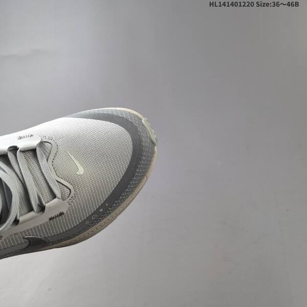 Nike Vomero 18 GTX ReactX Air Zoom light grey white silver EU 36-46 running shoe