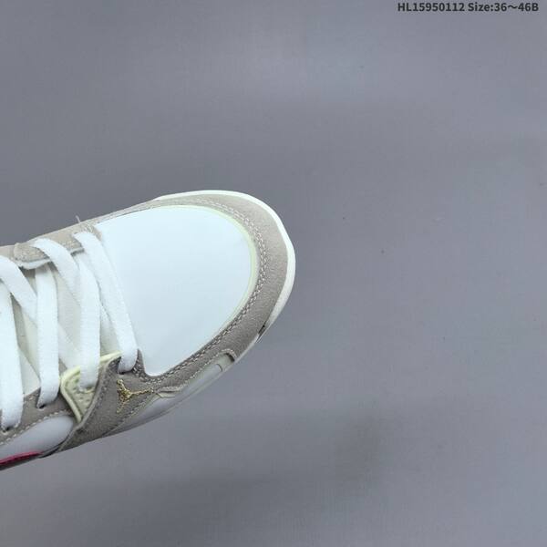 Jordan CMFT Era IQ9781-261 White/Light Beige/Burgundy/Coral EU 36-46 casual