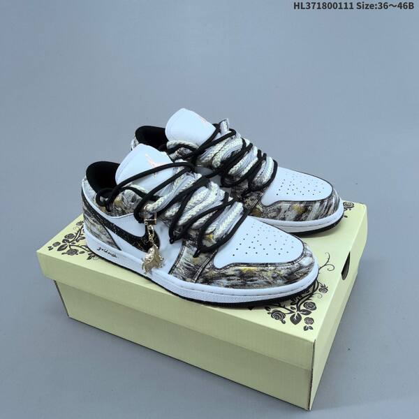 Jordan Air Jordan 1 Low white/light grey/iridescent silver EU 36-46 casual