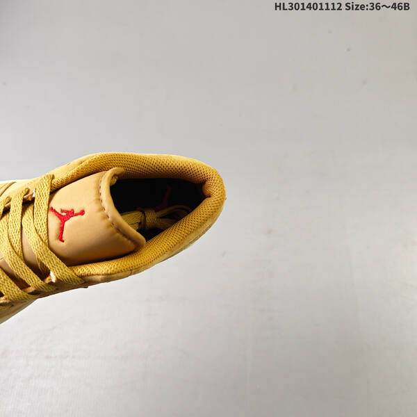 Jordan Air Jordan 1 Low OG tan/wheat with red accents EU 36-46 lifestyle