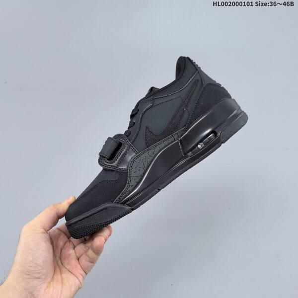 Jordan Legacy 312 Low Triple Black EU 36-46 lifestyle