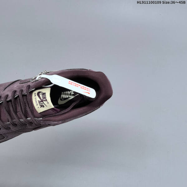 Nike Air Force 1 07 lifestyle