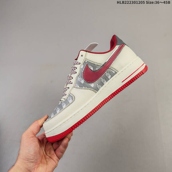 NIKE AIR FORCE 1 07 SY1388-010 Size lifestyle